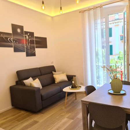 Soni Apartment La Spezia Exteriör bild