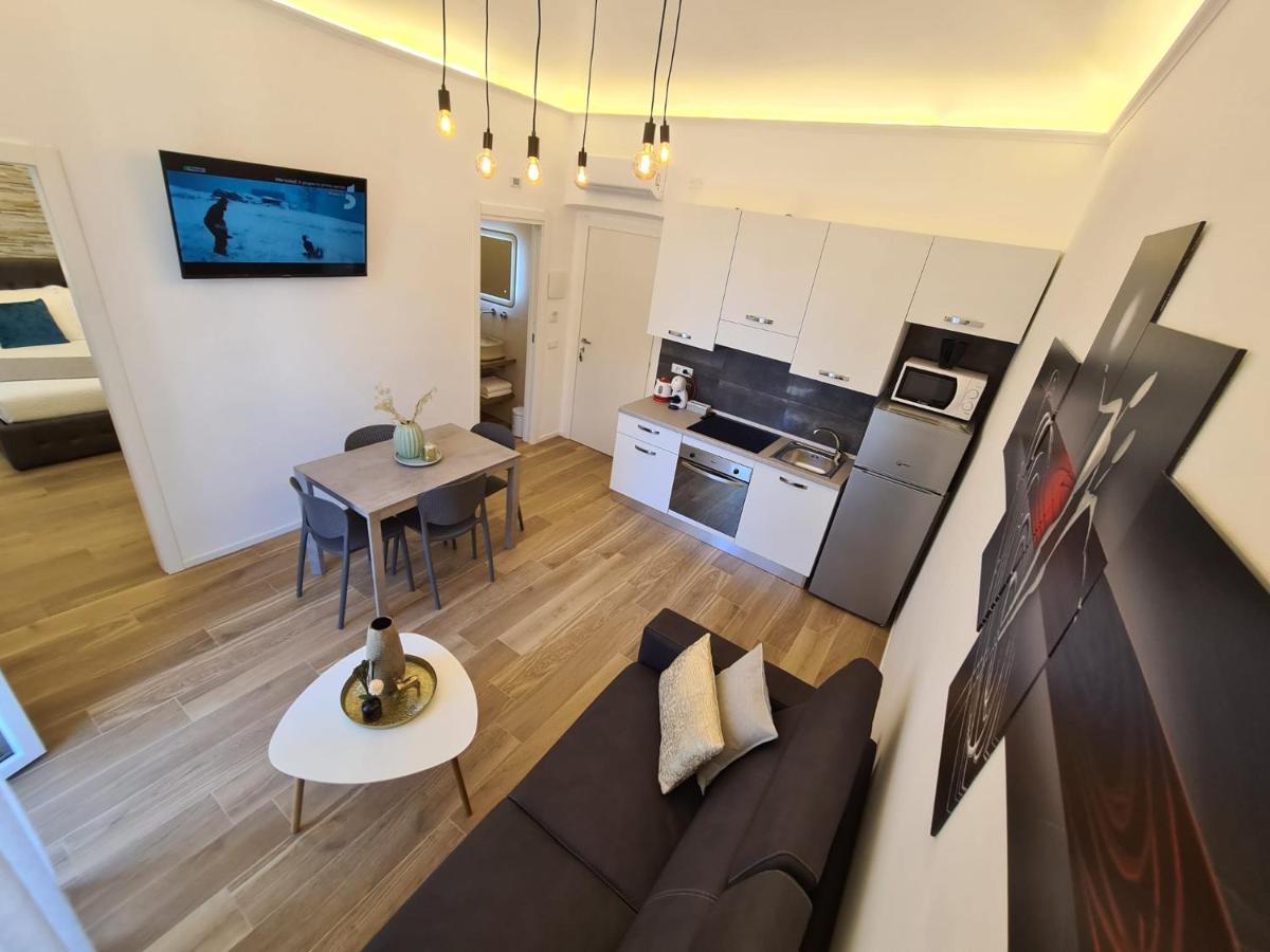 Soni Apartment La Spezia Exteriör bild